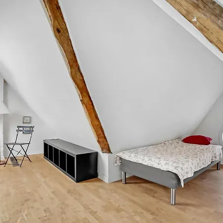 6 Bedroom Amazing In Holiday home Roslev