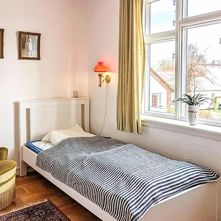 5 Bedroom Gorgeous Home In Roslev Roslev