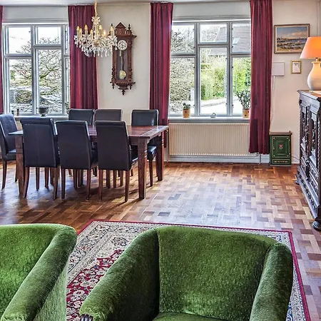 5 Bedroom Gorgeous Home In Roslev