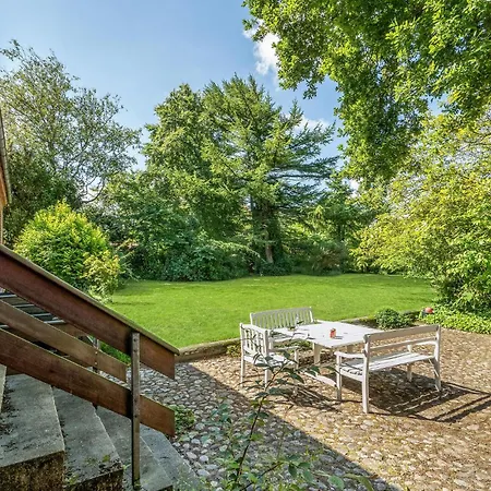 5 Bedroom Gorgeous Home In Roslev *