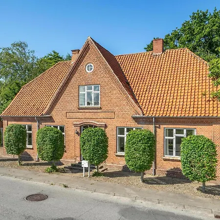 Holiday home 6 Bedroom Amazing In *